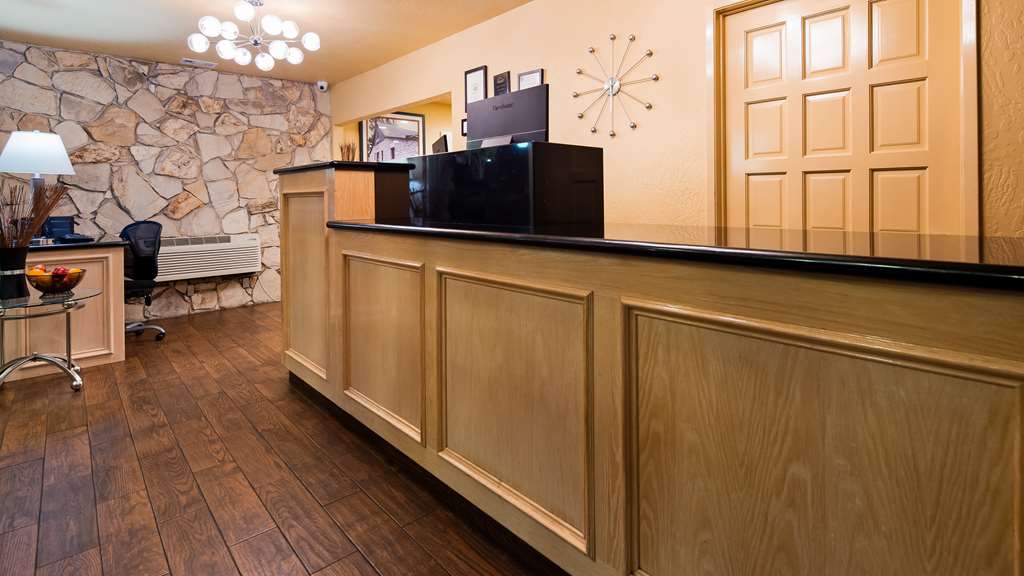 Best Western Pine Tree Motel