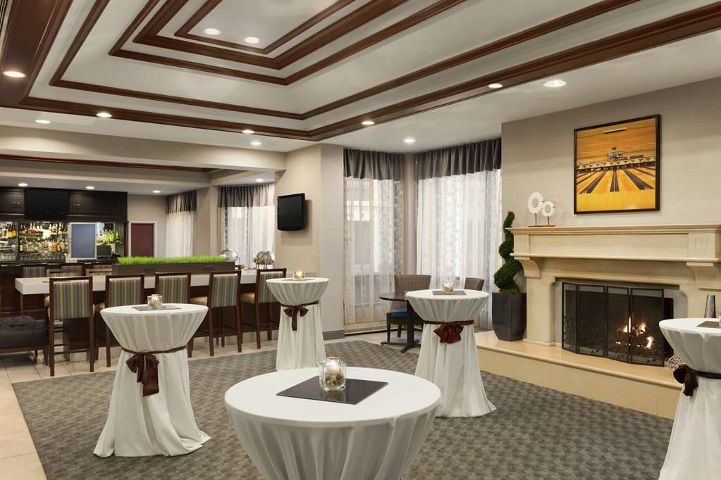 Doubletree By Hilton Detroit Novi