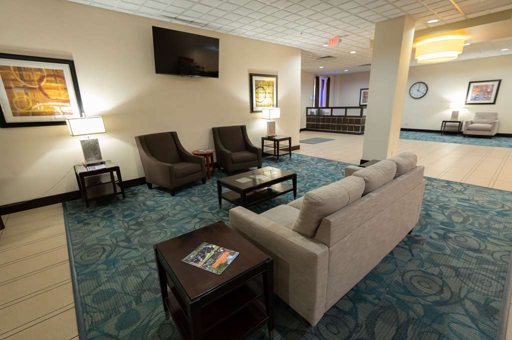 Quality Inn And Suites Downtown Mansfield