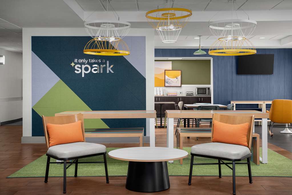 Spark By Hilton Tampa Brandon