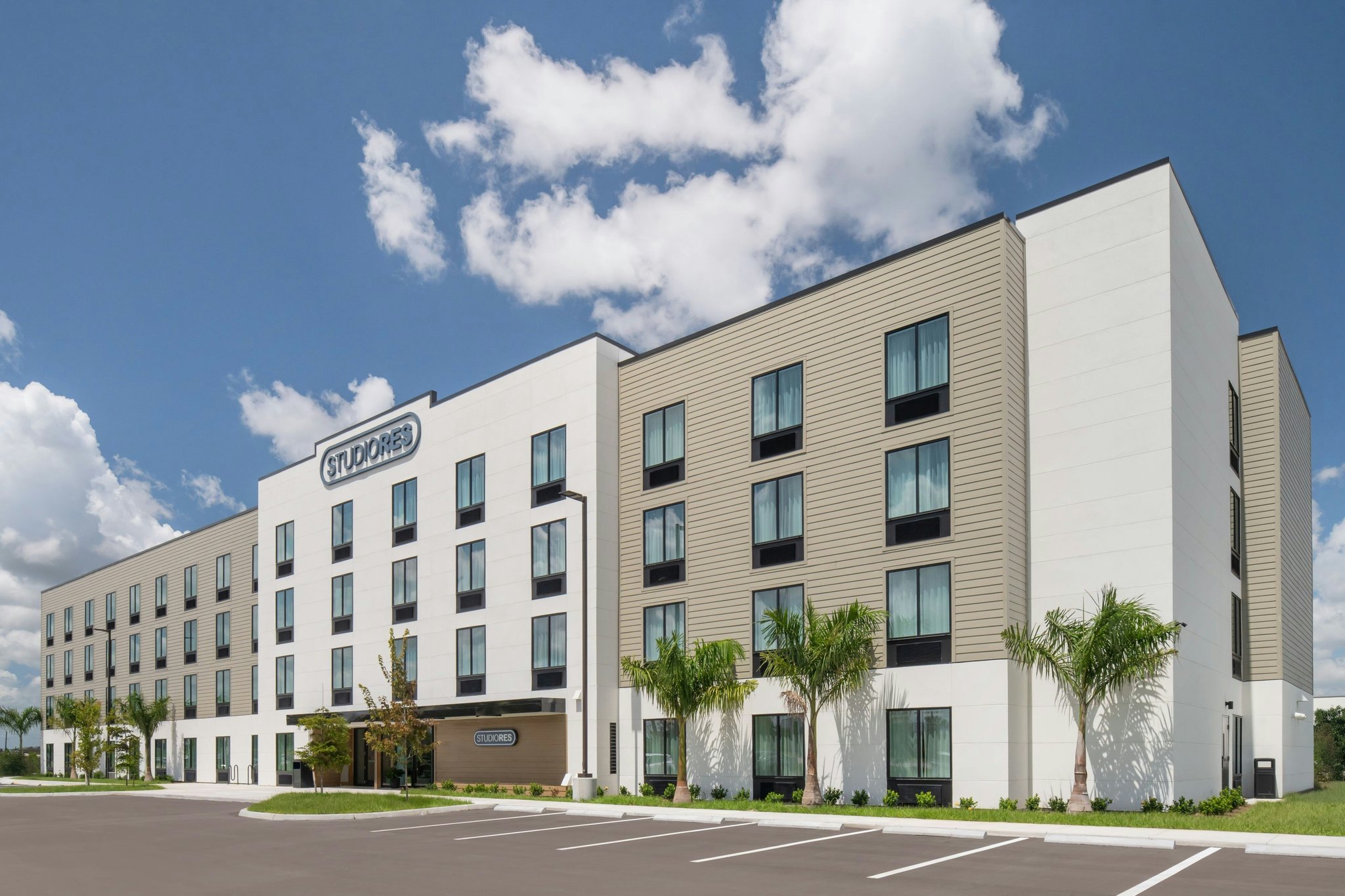 Studiores Fort Myers