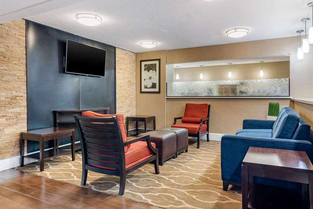 Comfort Inn And Suites Macon North I-75