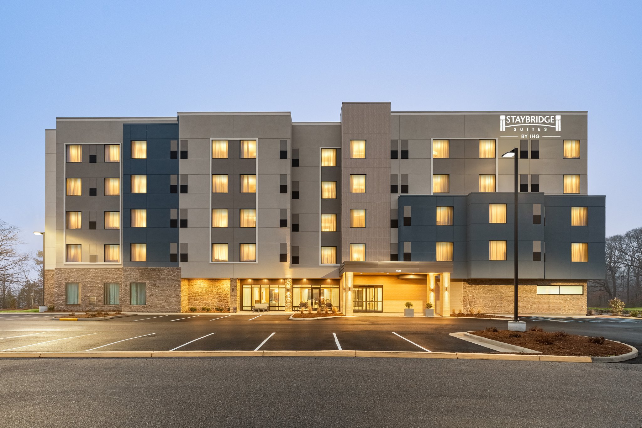Staybridge Stes Airport By Ihg