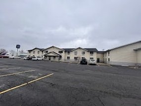 Coldwater Inn Suites Near I