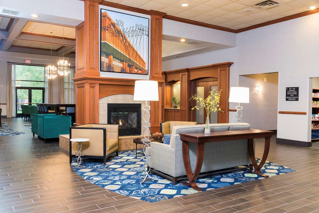 Hampton Inn Stes Lansing Okemos