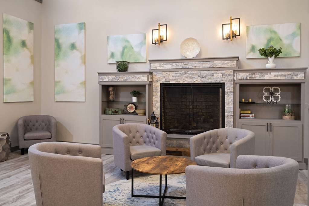 Wyndham Garden Otsego