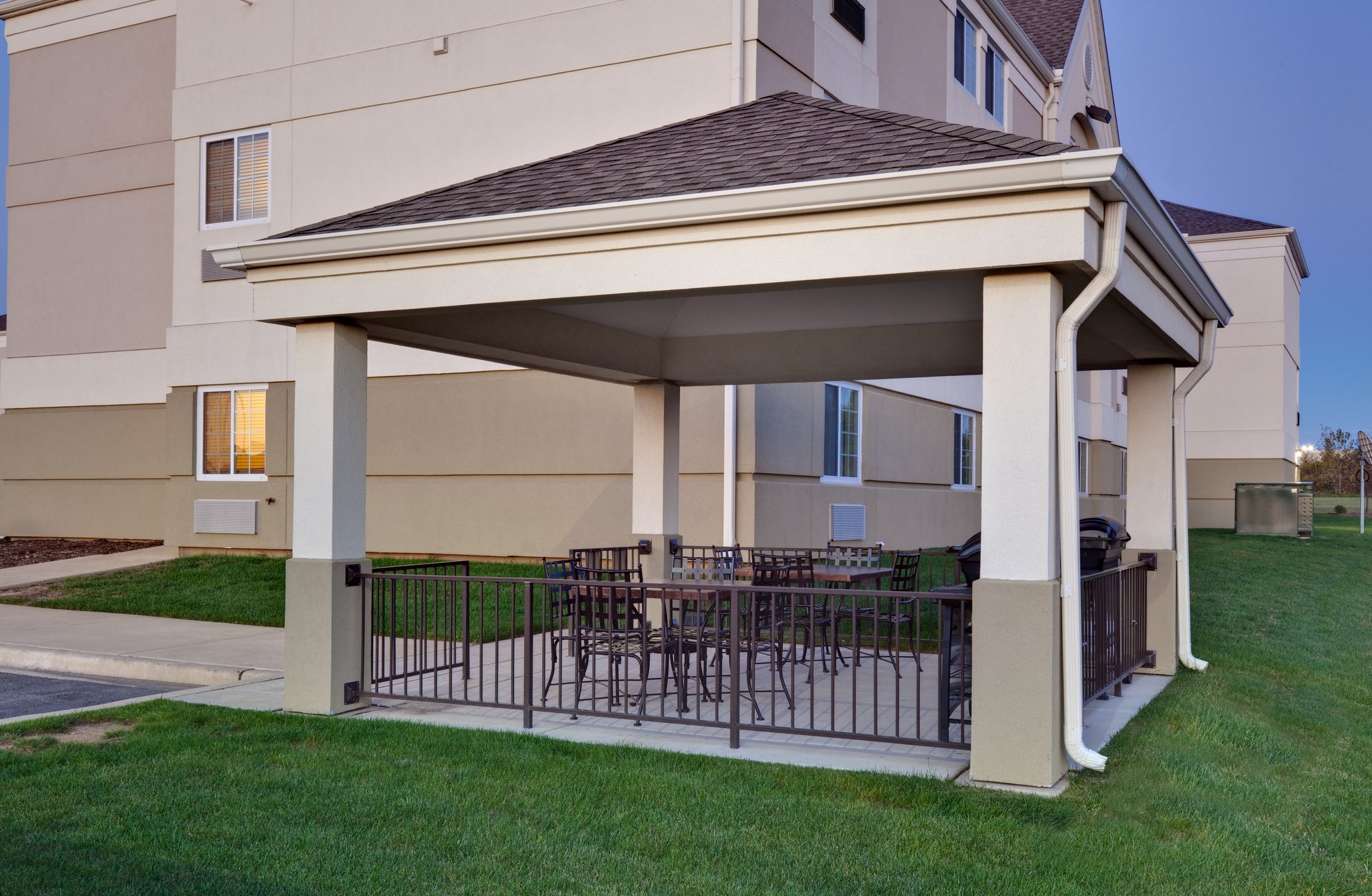 Candlewood Suites Grand Pair
