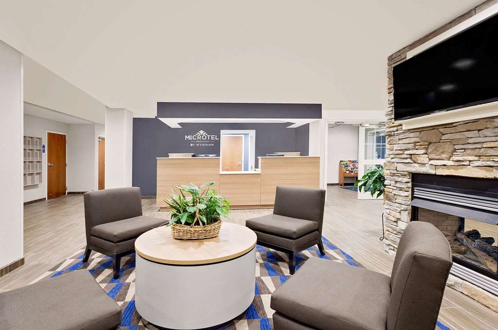 Microtel Middletown