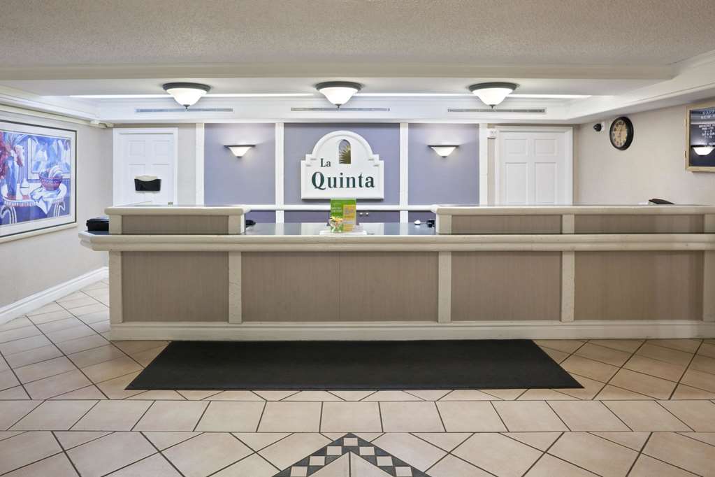 La Quinta Inn Omaha West