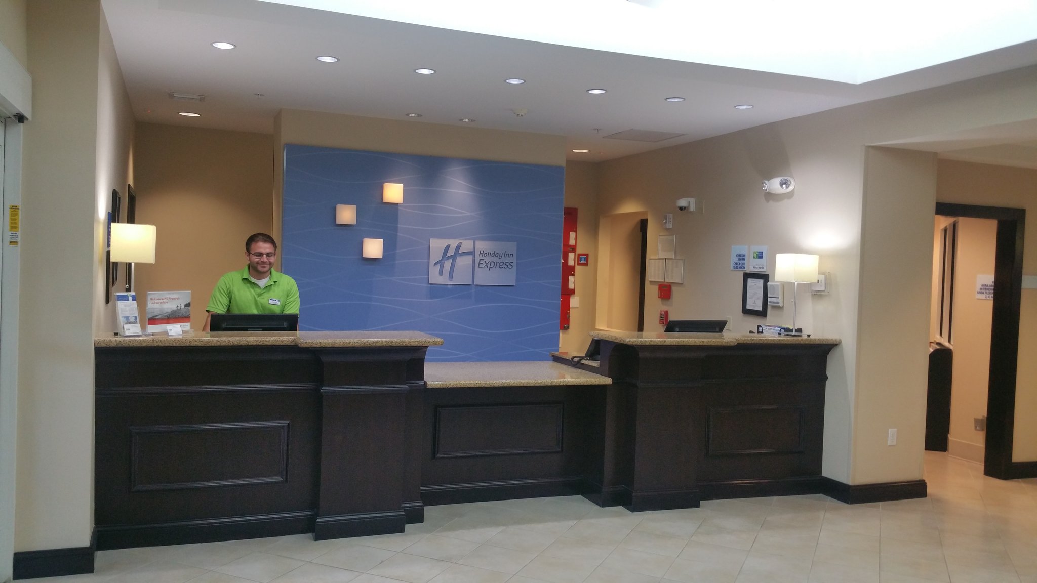 Holiday Inn Express Suites Fort Myers