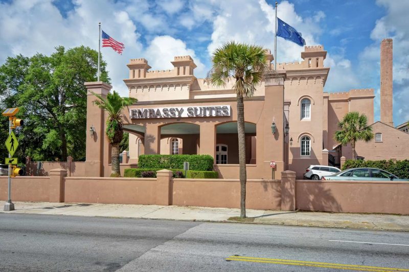 Embassy Suites Charleston Historic District