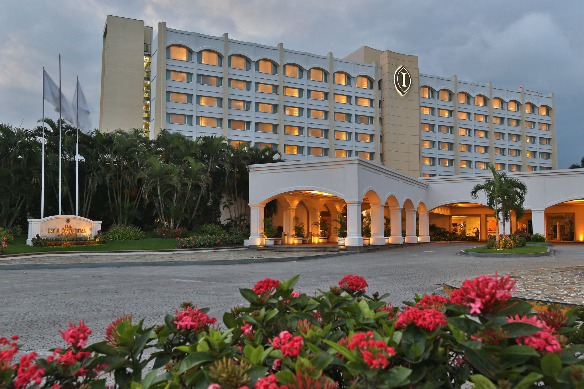 InterContinental San Salvador - Metrocentro Mall