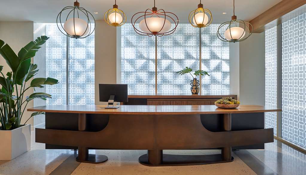 Viceroy Santa Monica Front Desk