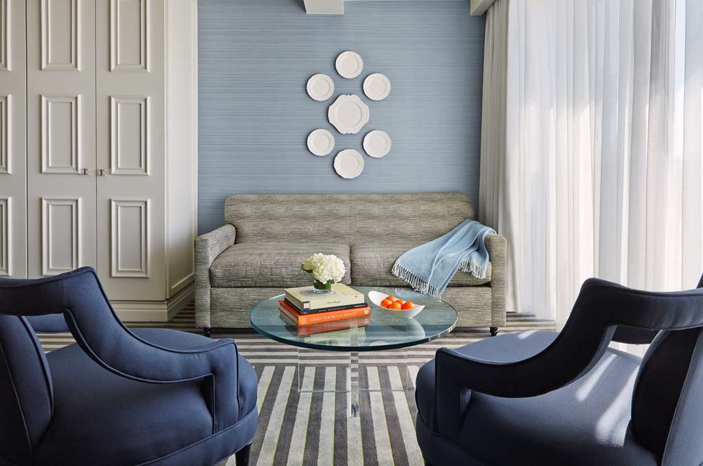 Viceroy Grande Seating Area